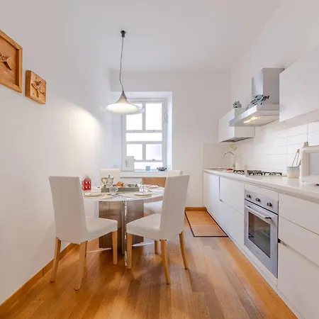 Nina Vatican Museums Apartamento *